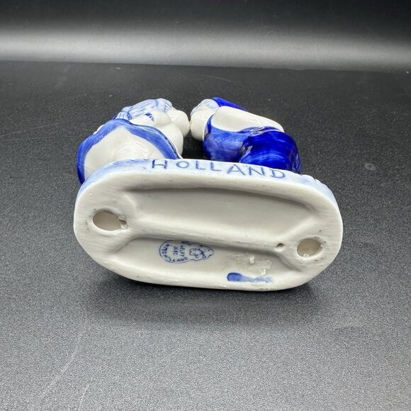 Vintage Delft Blue Kissing Dutch Couple Figurine 4.5" Holland Pottery - Picture 6 of 12